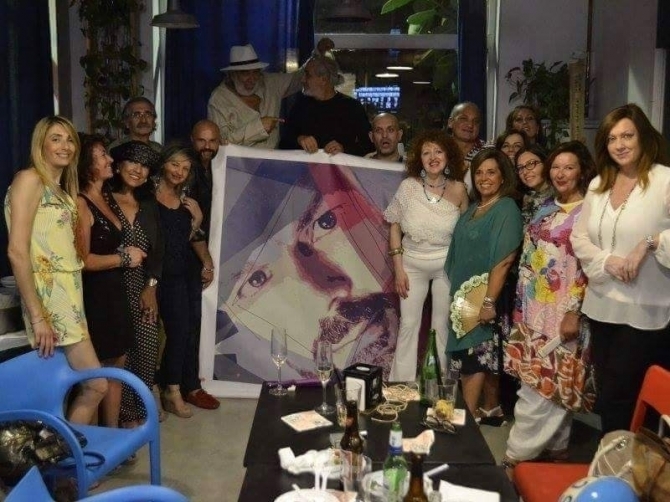 "Cena con el artista", el evento privado será en Salerno a SEA BREEZE .. - WOODNS